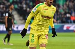 九游体育包含转会期英超传出新动向，上海久事内部沟通，管理层表态——目标明确，轮换策略成焦点的词条